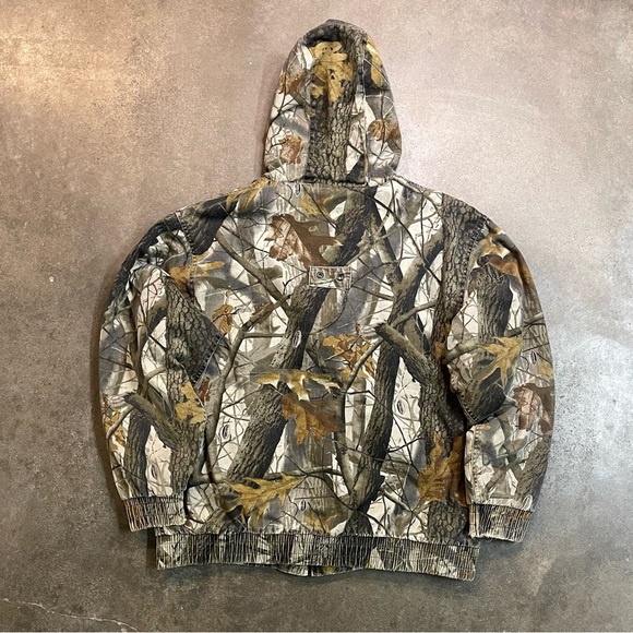 Outfitters Ridge Realtree Hardwoods Camo Hooded Jacket - Picture 2 of 10